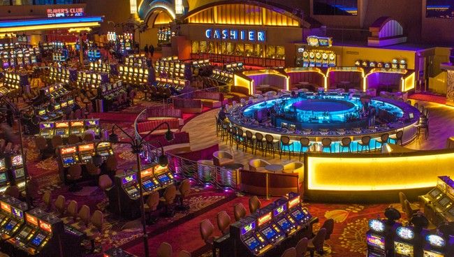 Chanz Casino کیسینو میں پوکر گیمز